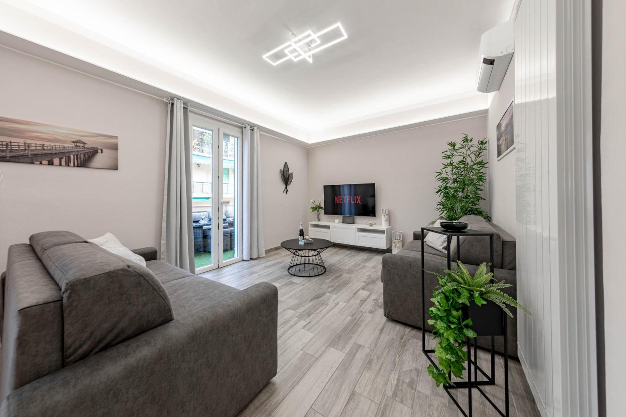 Апартаменти H11 Luxury Sanremo Centro - Elegante - Casino Екстер'єр фото