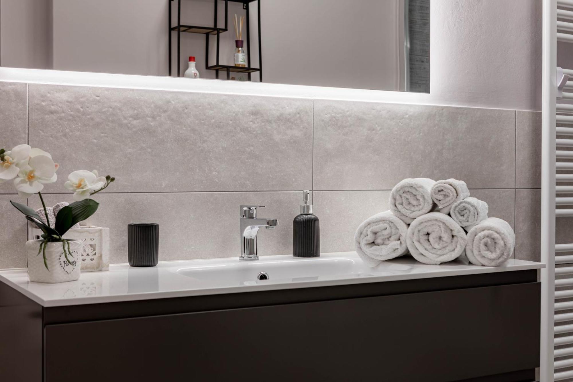 Апартаменти H11 Luxury Sanremo Centro - Elegante - Casino Екстер'єр фото